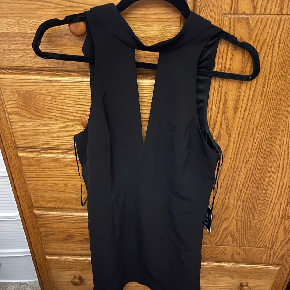 EXPRESS short black dress. NWT. size 8